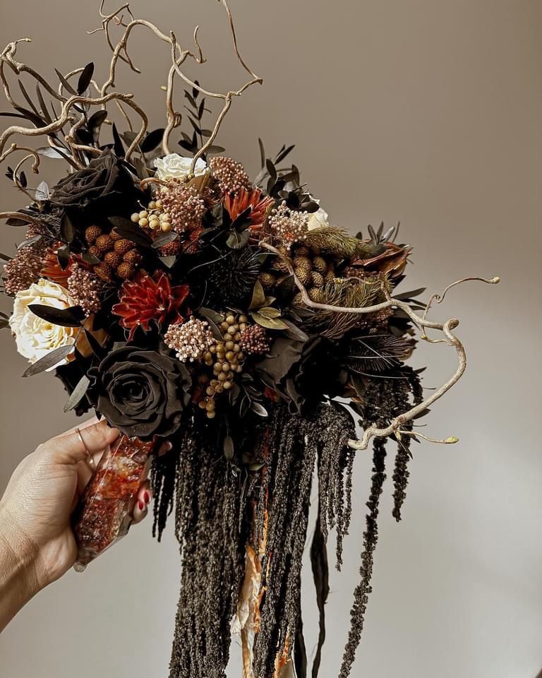 Gothic Bouquet - LIMITED TIME flowerandtwine