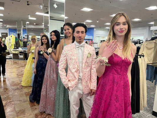 Corsage flowerandtwine