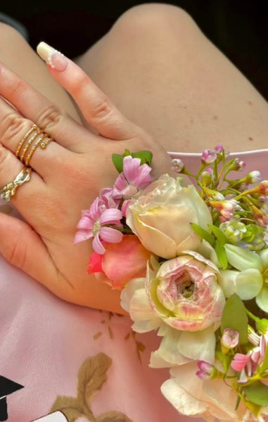 Corsage – Flower & Twine